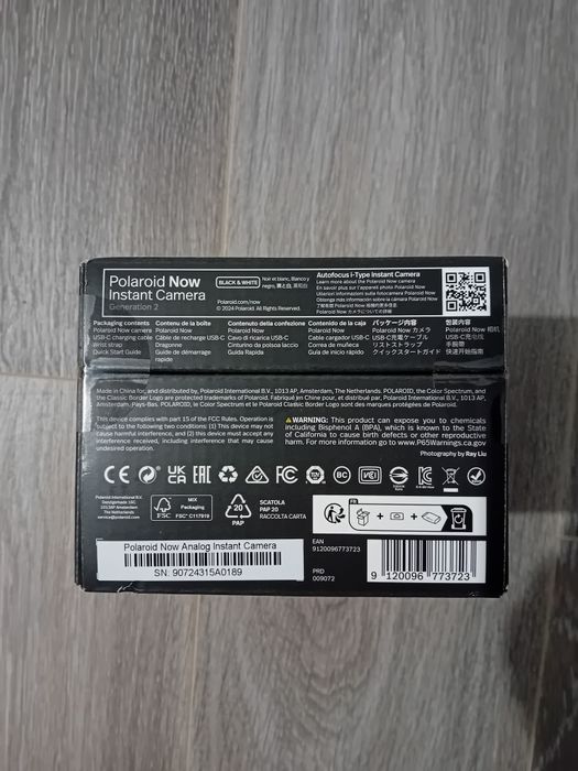 Vând aparat foto polaroid now gen 2