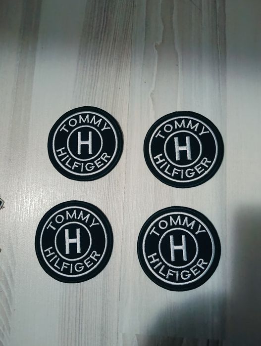 M0NСIЕR и T. HILFlGHER Емблема зашиване или  лепене с ютия