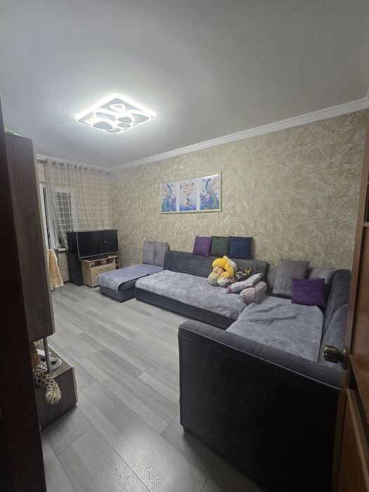 Не маклер Продается 4-х комн-я квартира на Алмазарском районе!