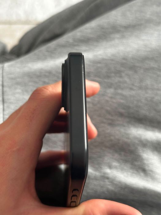 Iphone 16, с коробкой