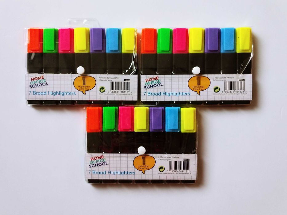 Папки за документи, канцеларски материали