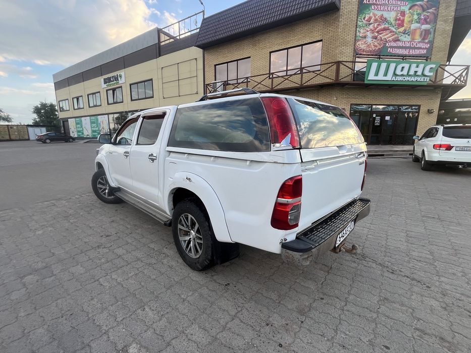 Toyota hilux …..