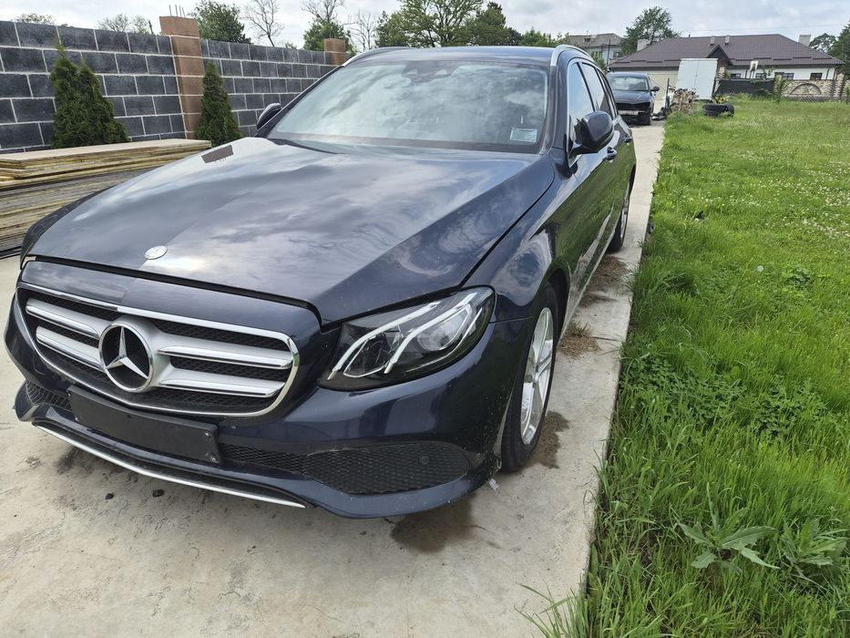 Bara fata mercedes e class w213
