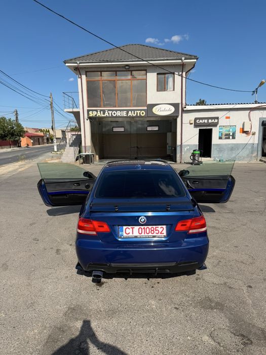 Vand e92 2.0 benzina