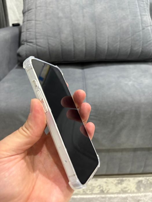 Iphone 13 память128 g.