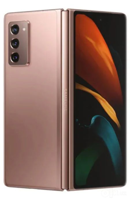 Galaxy Z fold 2 holati normal