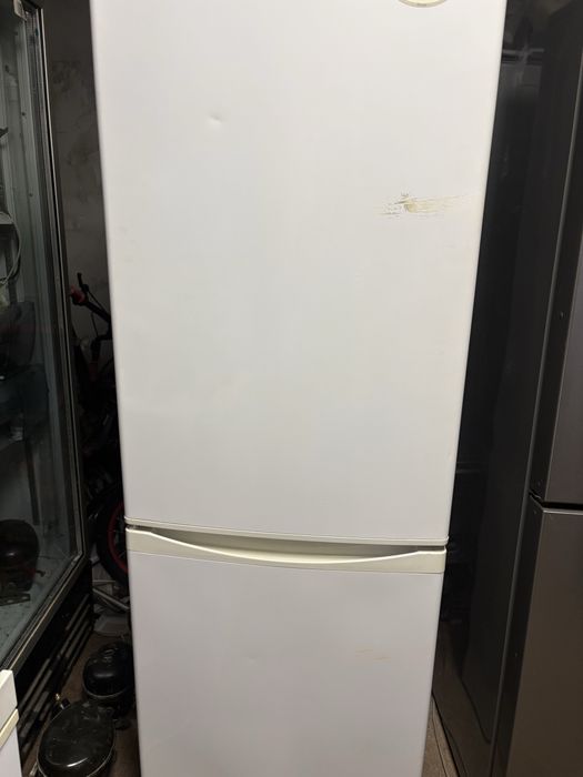 Vand frigider arctic