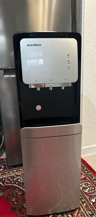 Кулер для воды Eurobox