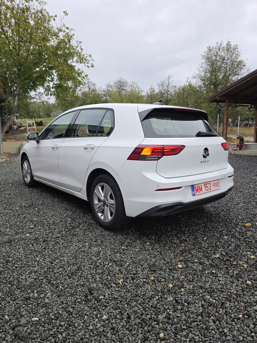 Vând Wolkswagen Golf 8