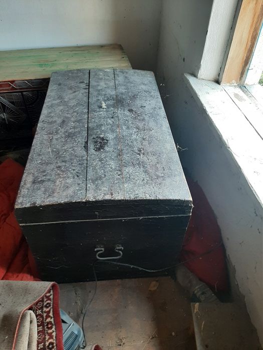 Сандық екі дана 1 сырты темір, 2ағаш