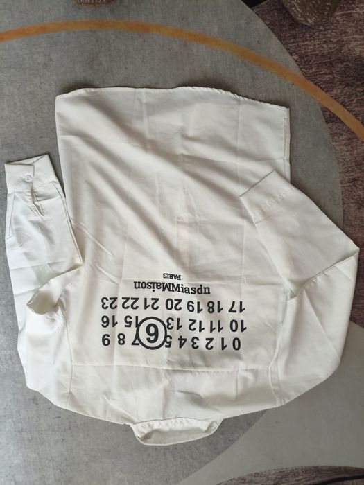 Продам белую рубашку