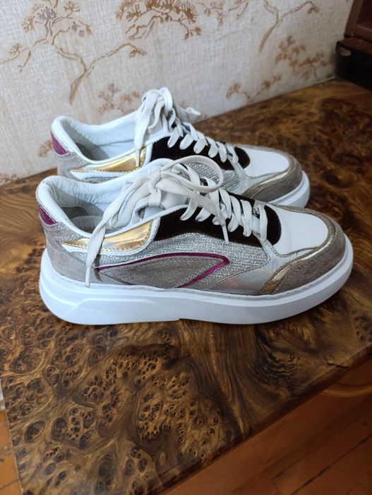 Кроссовки 35 пазмер