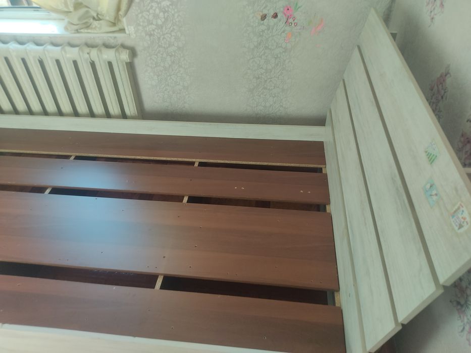 Кровать детская .продам