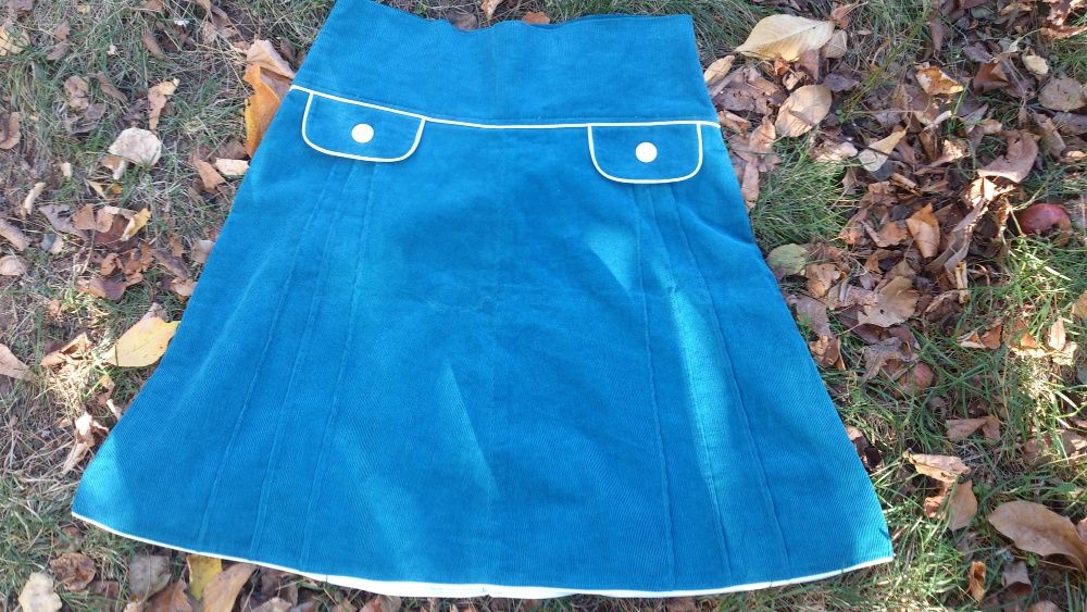 Дамска пола Peppermint- patty и парти ръкавици