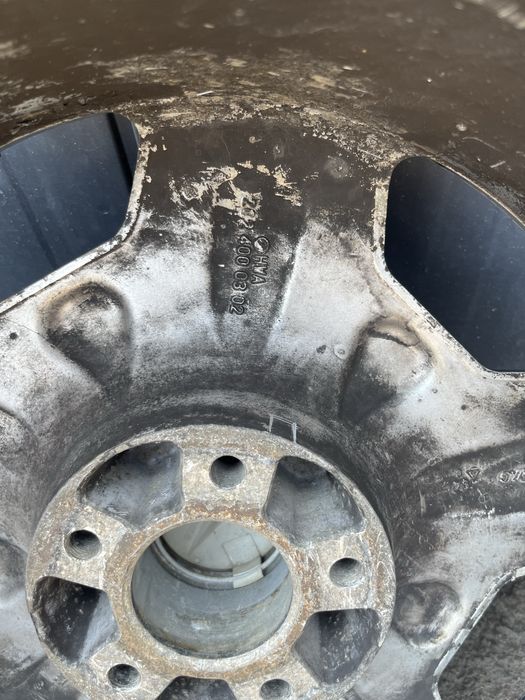 Продам Monoblok r17 разноширокие