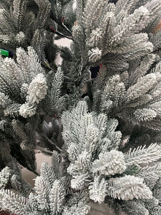 Елки искусственные