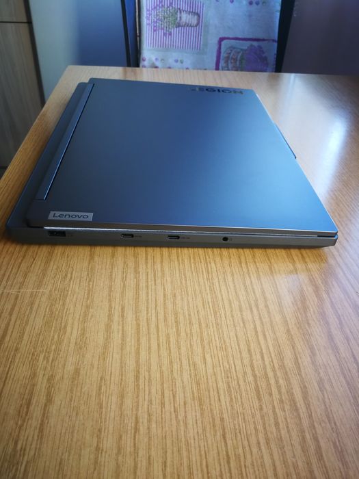 Лаптоп Lenovo Legion 5 16IRX9 с Windows 11 Pro-лицензиран