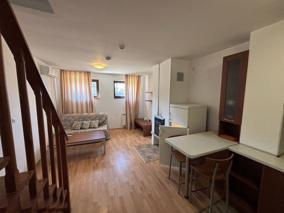 Двустаен в жилищна сграда