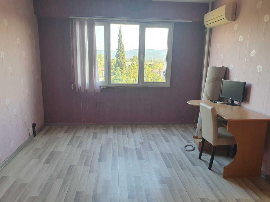 2ст+к,70кв.м.,ет.4,след ремонт,преустроен с 2 спални,кв.Изток