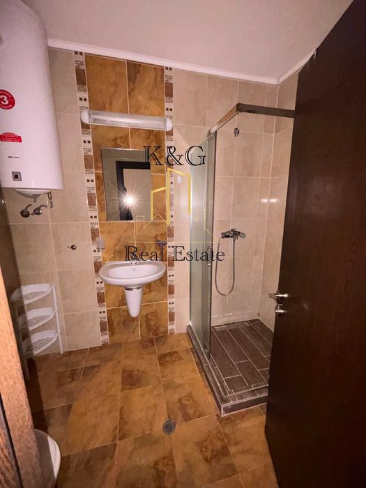 Тристаен апартамент в с. Равда