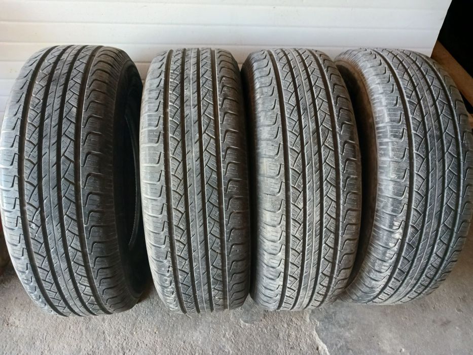 Два комплекта летни гуми