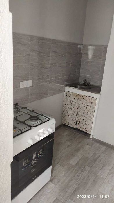 Сдаю 3- х комнатную квартиру в центре