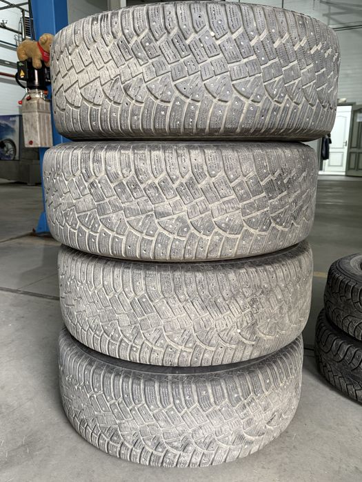 Продам комплект колес 265 60 р18