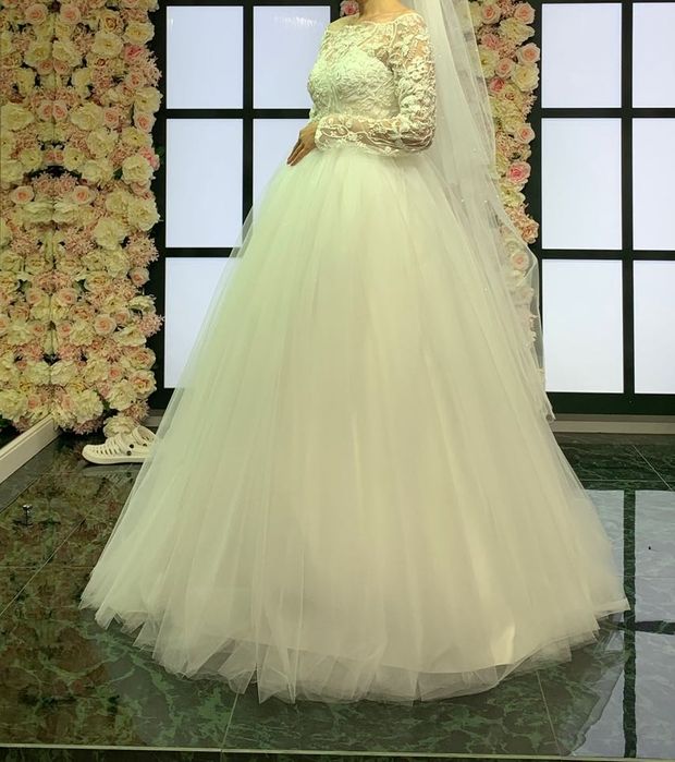 Свадебное платье