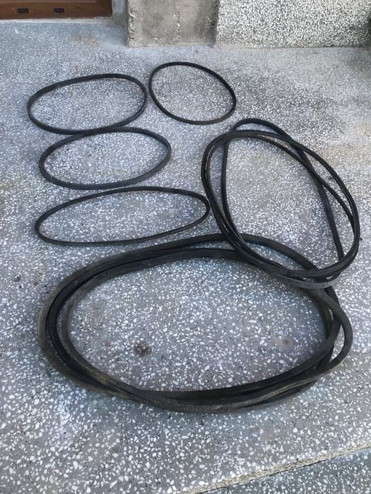 Машинни ремъци различни размери