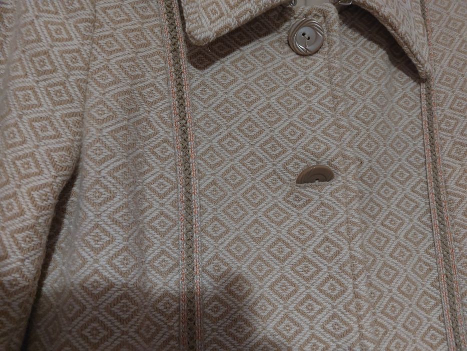 Pardesiu Stefanel, marimea 36, model deosebit