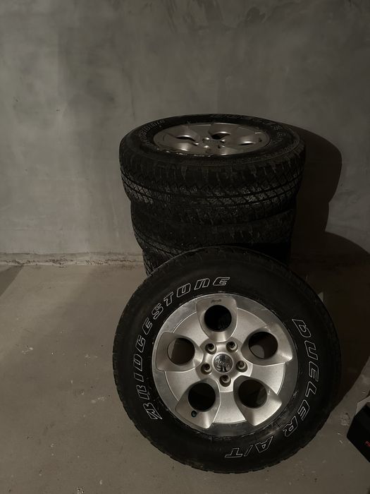 Гуми с джанти за Jeep Wrangler JK