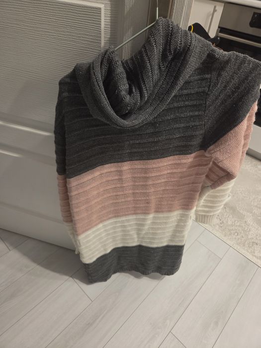 Шарена Плетена жилетка