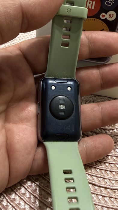 Huawei Mi Fit  фитнес гривна