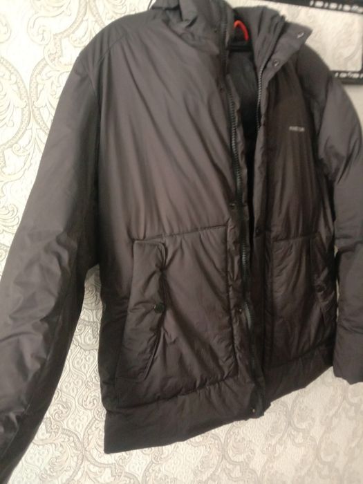 Продам куртку. В отличном состоянии.