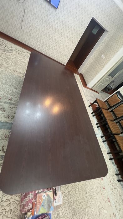 Стол со стульями