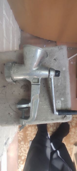 Продам мясорубку