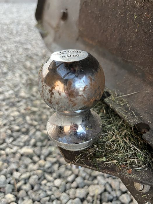 Tractoras de tuns gazon Briggs& Stratton