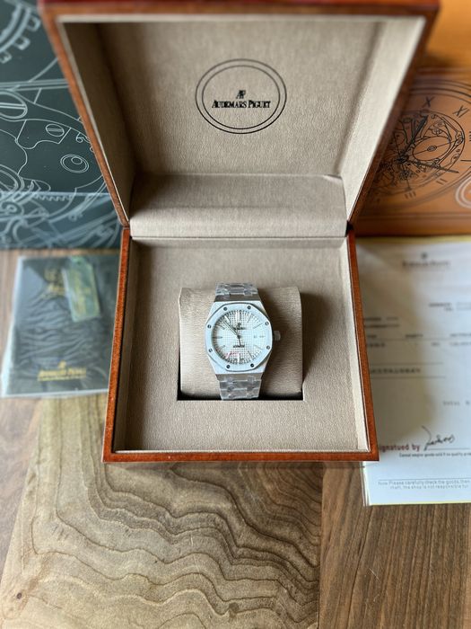 Audemars Piguet Royal Oak White Dial  41 mm