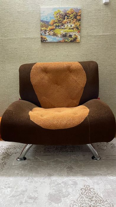 Продам диван и 2 кресла