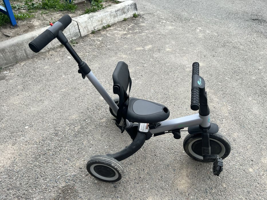 Продаю трехколесный велосипед 3в1, беговил