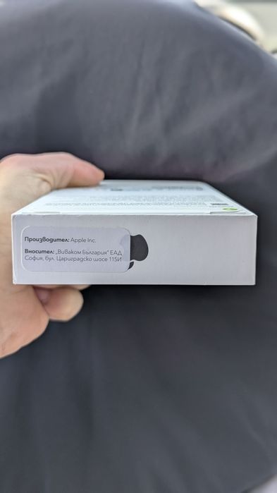 Телефон  Iphone 16e