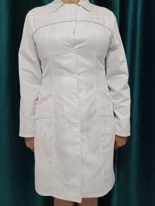 Продам медицинские халаты