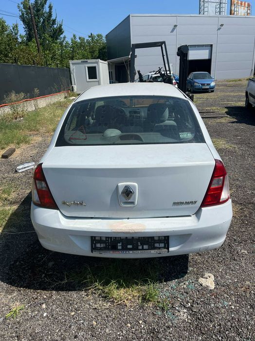 Dezmembrez Renault Clio Symbol facelift 2006 1,4 benzina alb