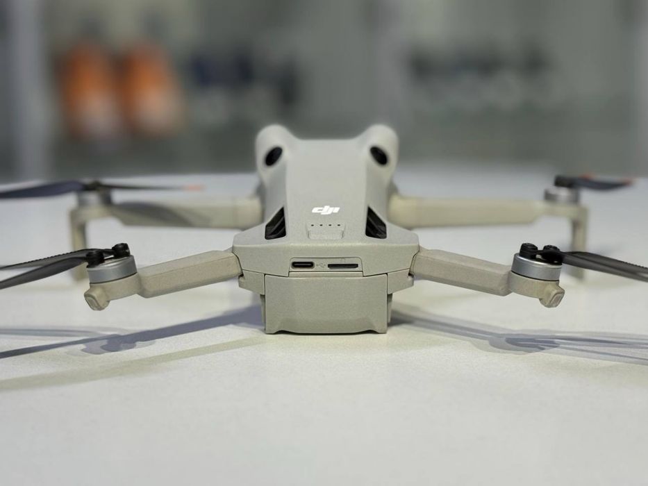 Дрон DJI mini 4 Pro полный комплект