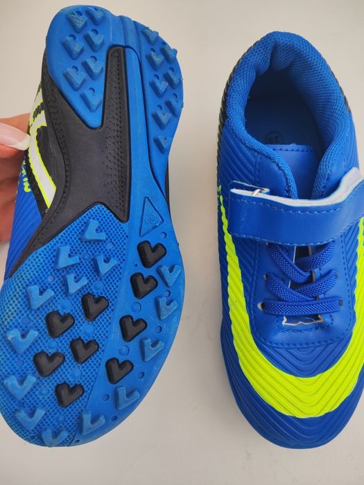 Бутонки, маратонки за момче