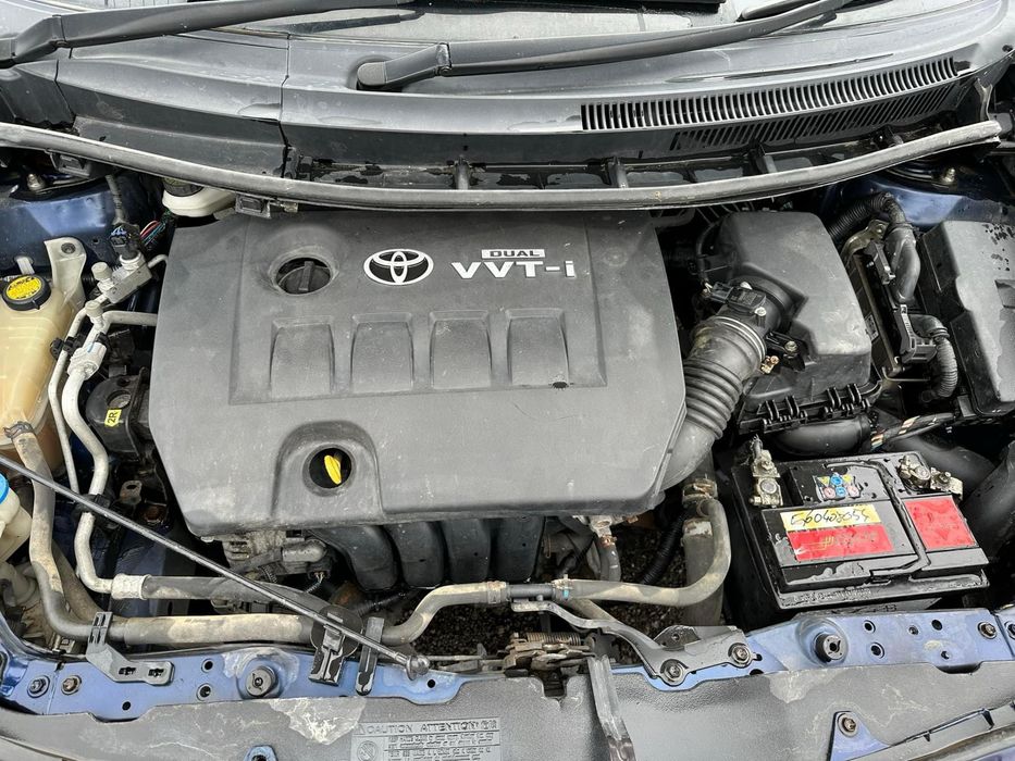 Тойота Аурис Toyota Auris 1.6 vvti 124 кс На части!