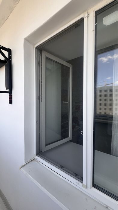 Продам москитную сетку для окна