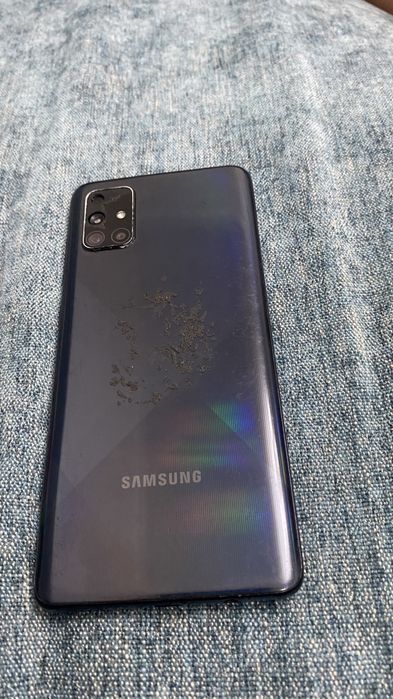 Продам смартфон самсунг А71