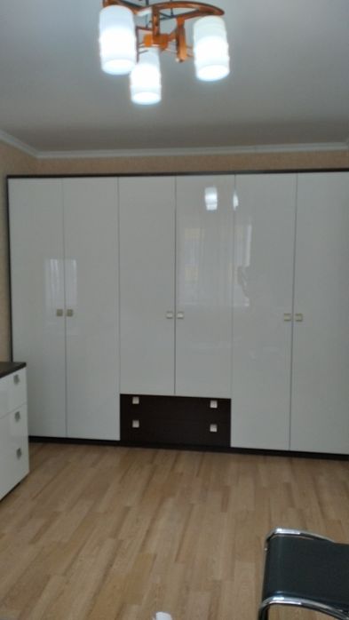 Спальный гарнитур б/у