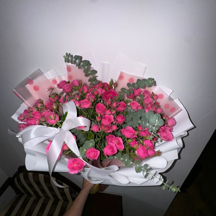 Кустовые розы срочно
